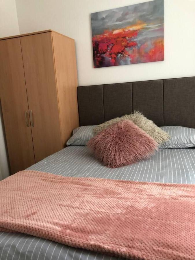 Lovely 4-Bed House In Anfield All En-Suite Liverpool Bagian luar foto
