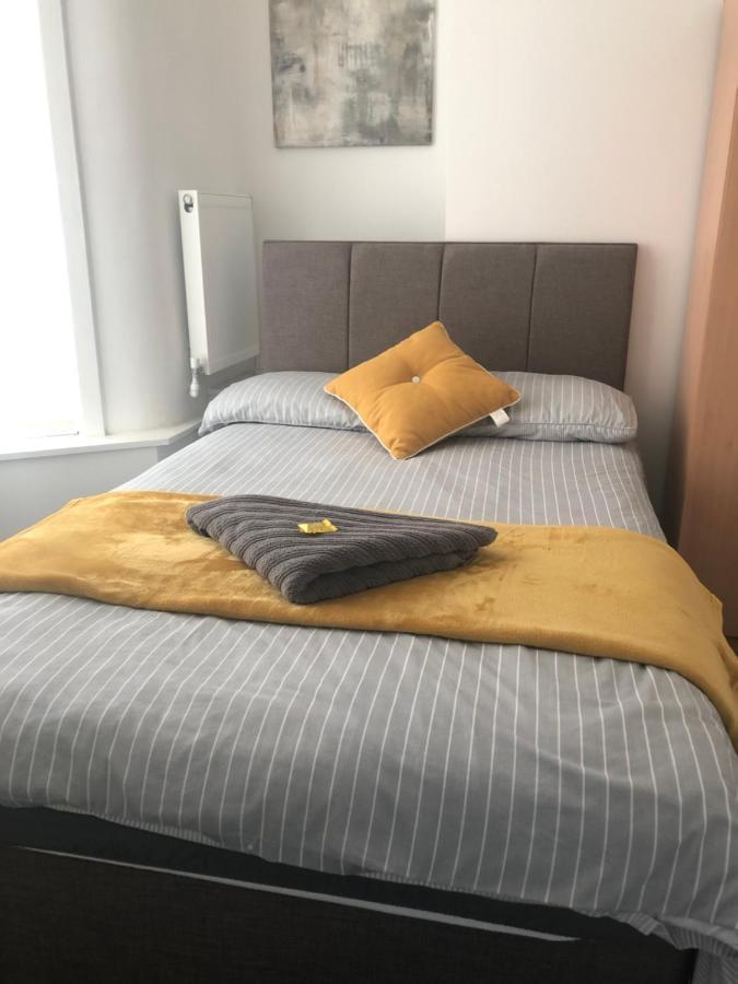 Lovely 4-Bed House In Anfield All En-Suite Liverpool Bagian luar foto