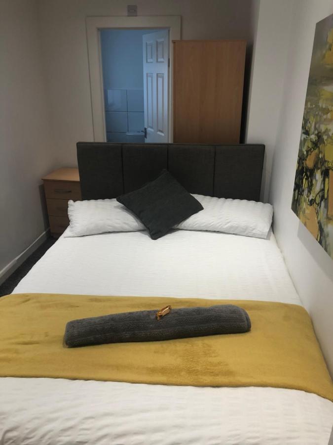Lovely 4-Bed House In Anfield All En-Suite Liverpool Bagian luar foto